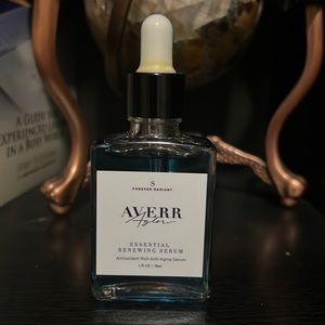 Averr Aglow Essential Renewing Serum